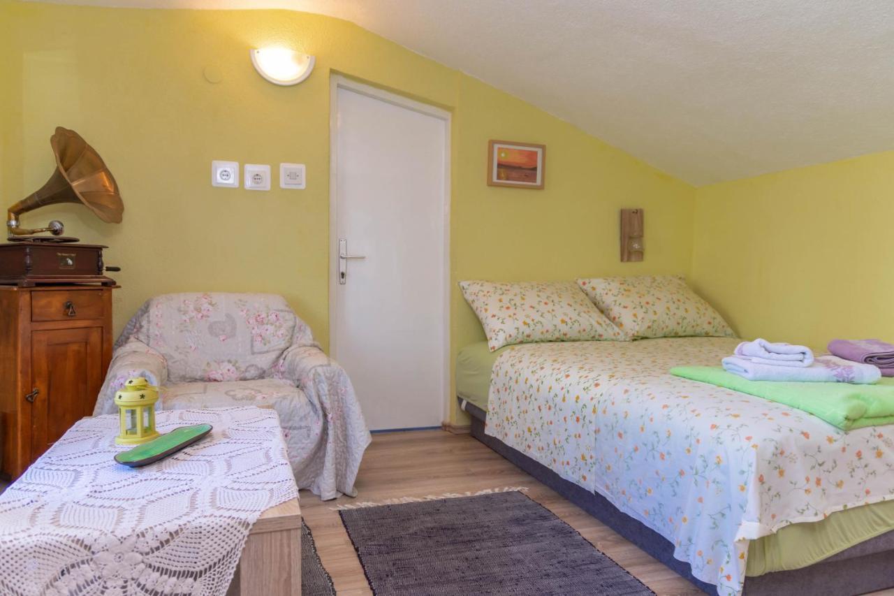 Plum Holiday home