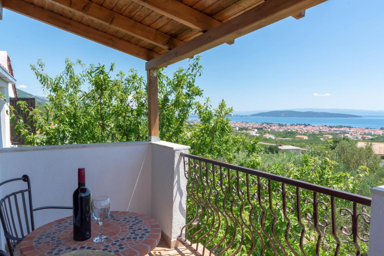 Plum Holiday home Kastel Stari