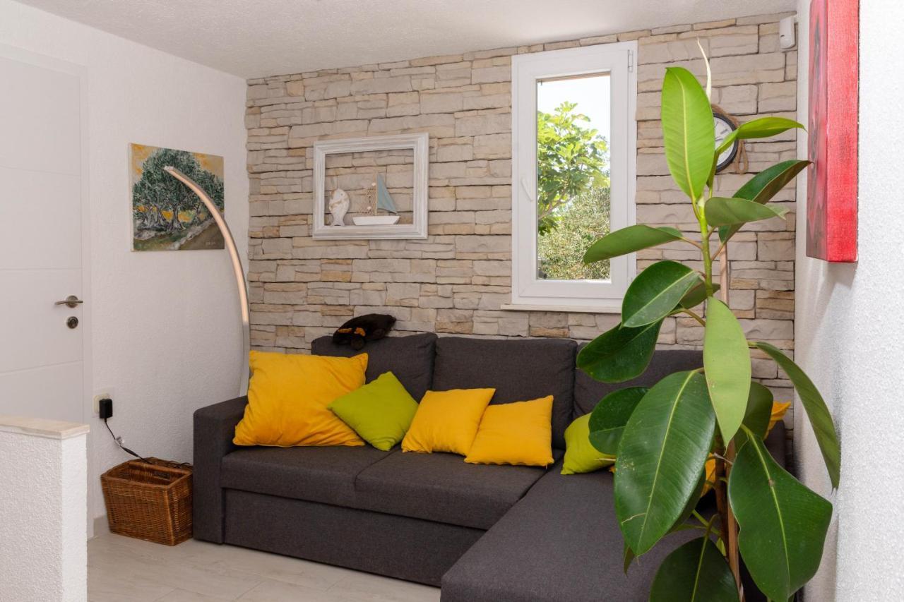 Holiday home Plum Kastel Stari
