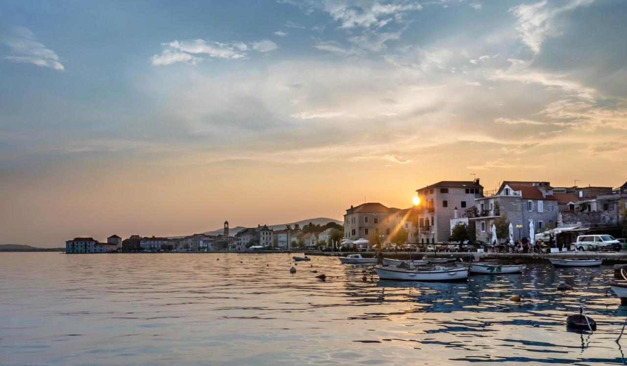 Plum Holiday home Kastel Stari